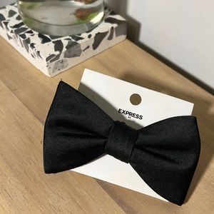 Express - Black Bow tie - New